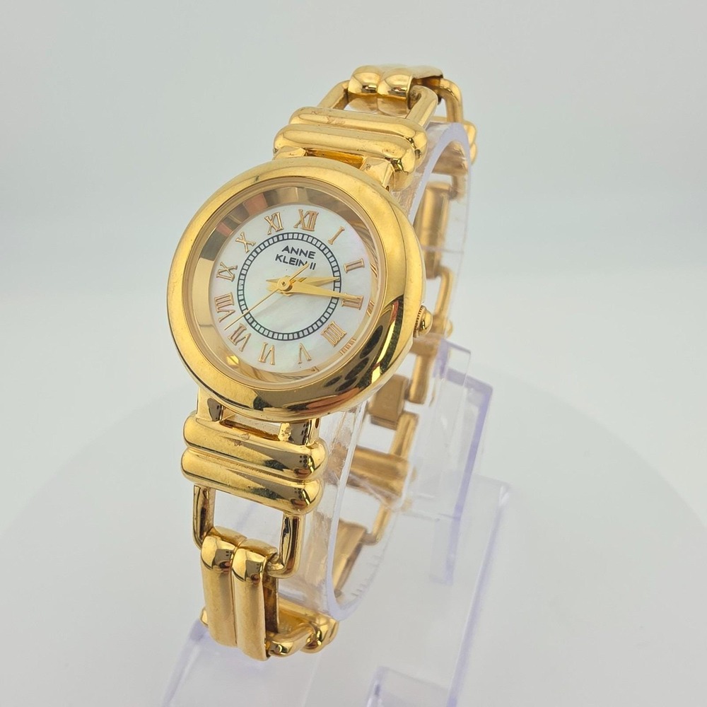 Vintage ANNE KLEIN II Ladies Watch Mother Of Pearl Classy Bracelet Gold Plate 7"